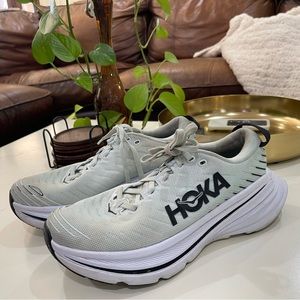Hoka BondiX running or everyday shoe sneaker 7.5 women’s